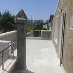 Kundu\'Da Havuzlu Bahceli Villa