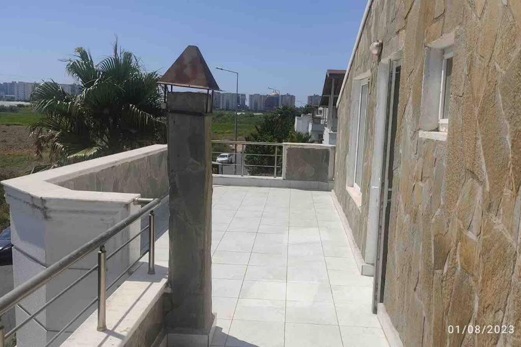 Kundu'da Havuzlu Bahceli *